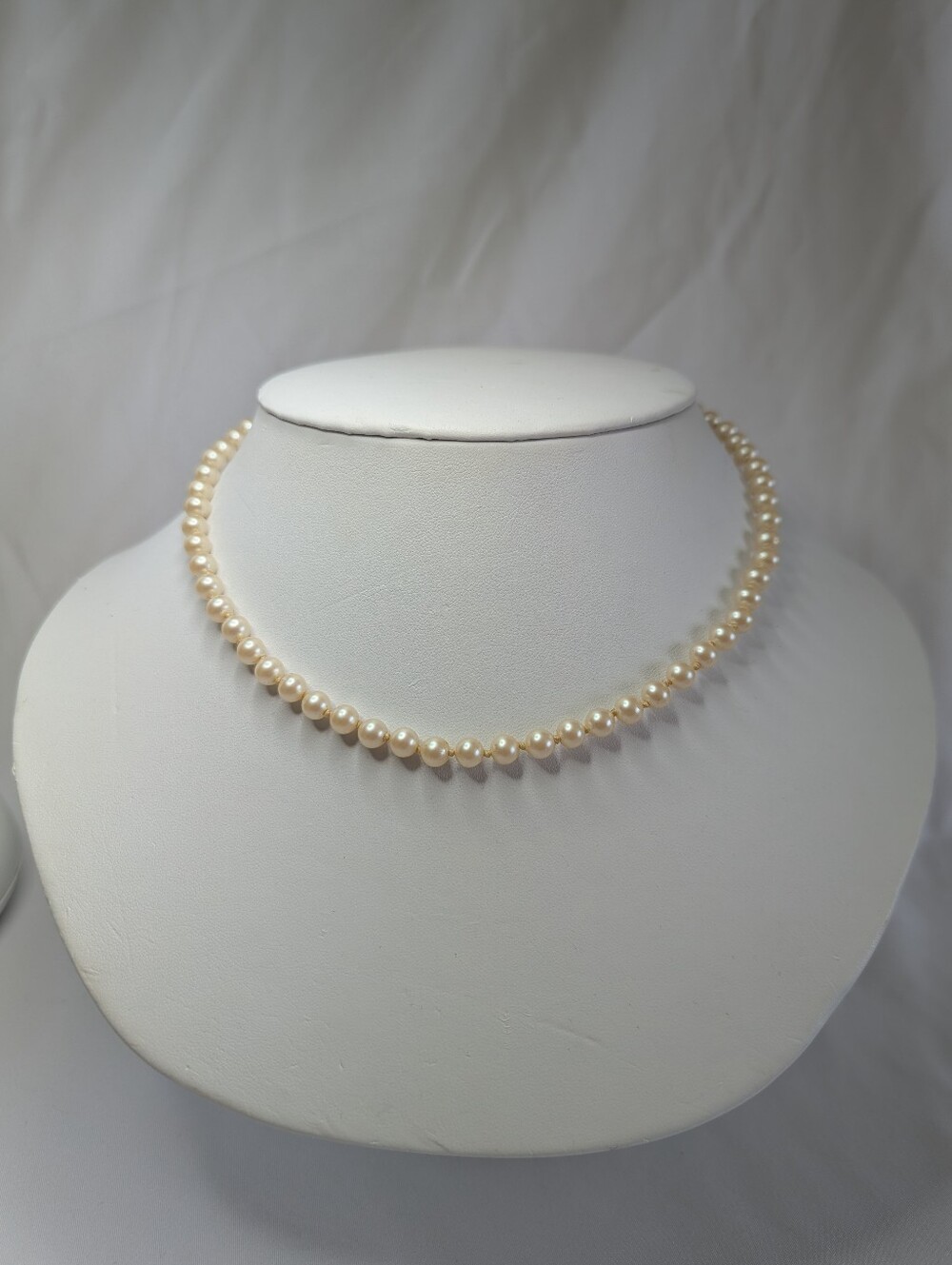 Classic Cream Pearl Necklace - Elegant Women’s Jewelry